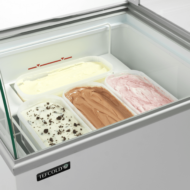 Scoop ice cream freezer with serveover IC502SC-SO 3