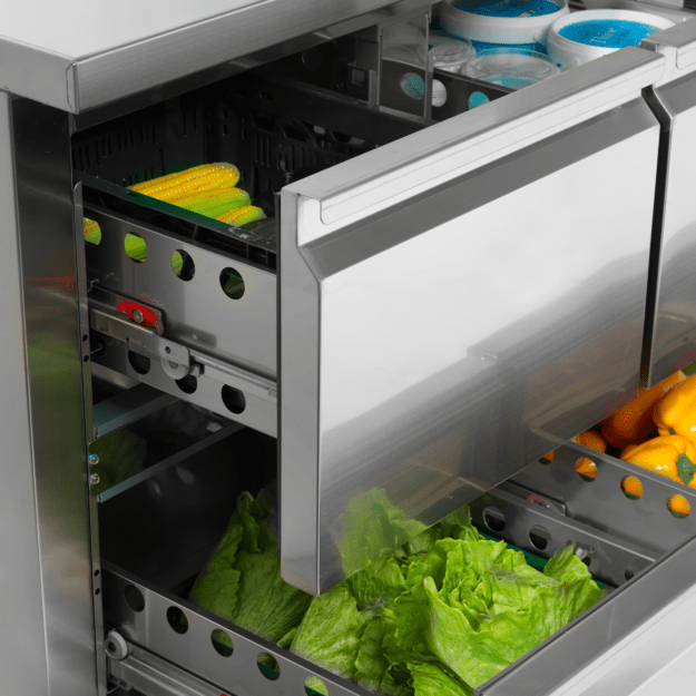 Refrigerated bakery table - 400x600 mm - 3 doors BK310SP 3