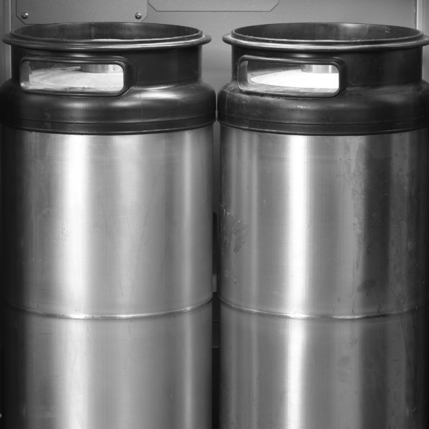 Right-hinged multipurpose bottle cooler/keg cooler  SGD-360E  4